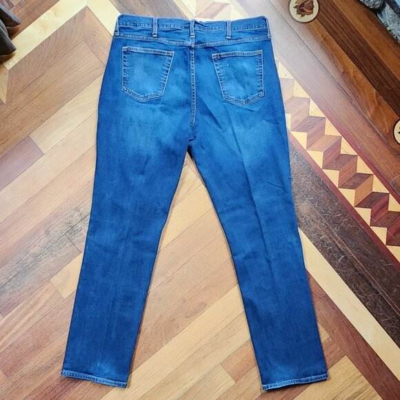 Old Navy Medium Wash Straight Leg Jeans Size 38x34 - Picture 12 of 15